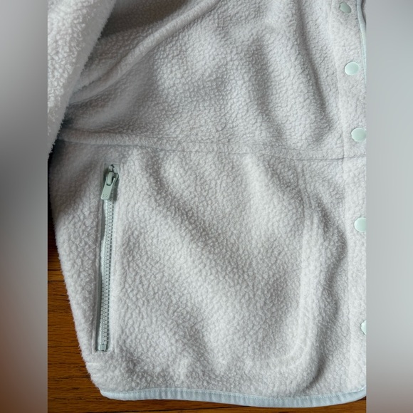 SUNDAY BEST sweater -Aritiza - Picture 6 of 11